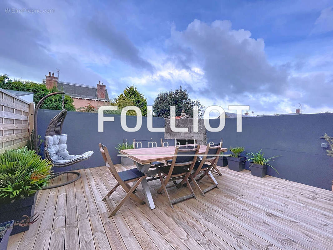 Maison à DONVILLE-LES-BAINS