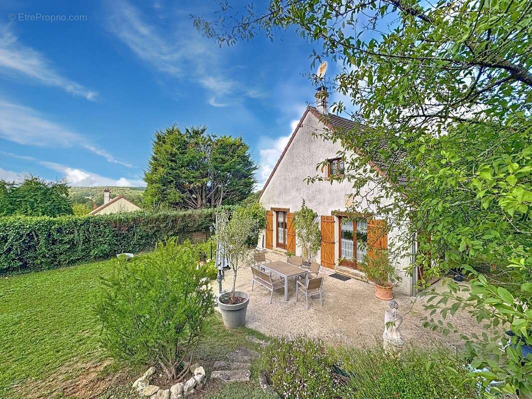 Maison à MILLY-LA-FORET