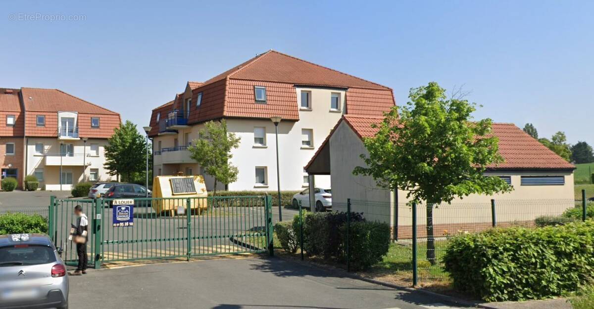 Appartement à AVION
