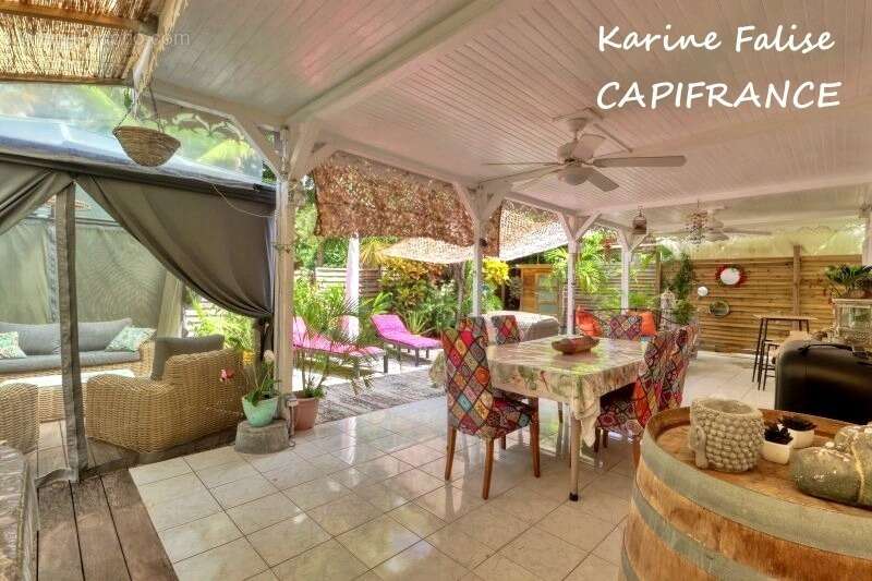 Maison à SAINTE-ANNE