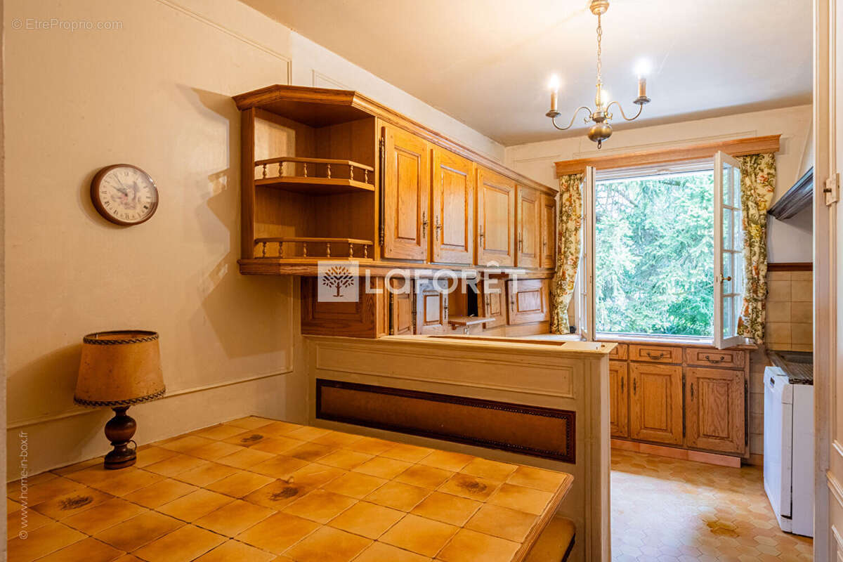 Maison à LA CELLE-SAINT-CLOUD