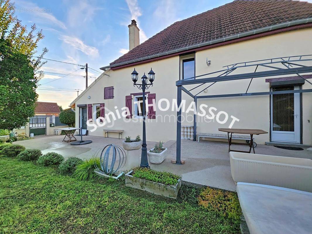 Maison à BONNENCONTRE