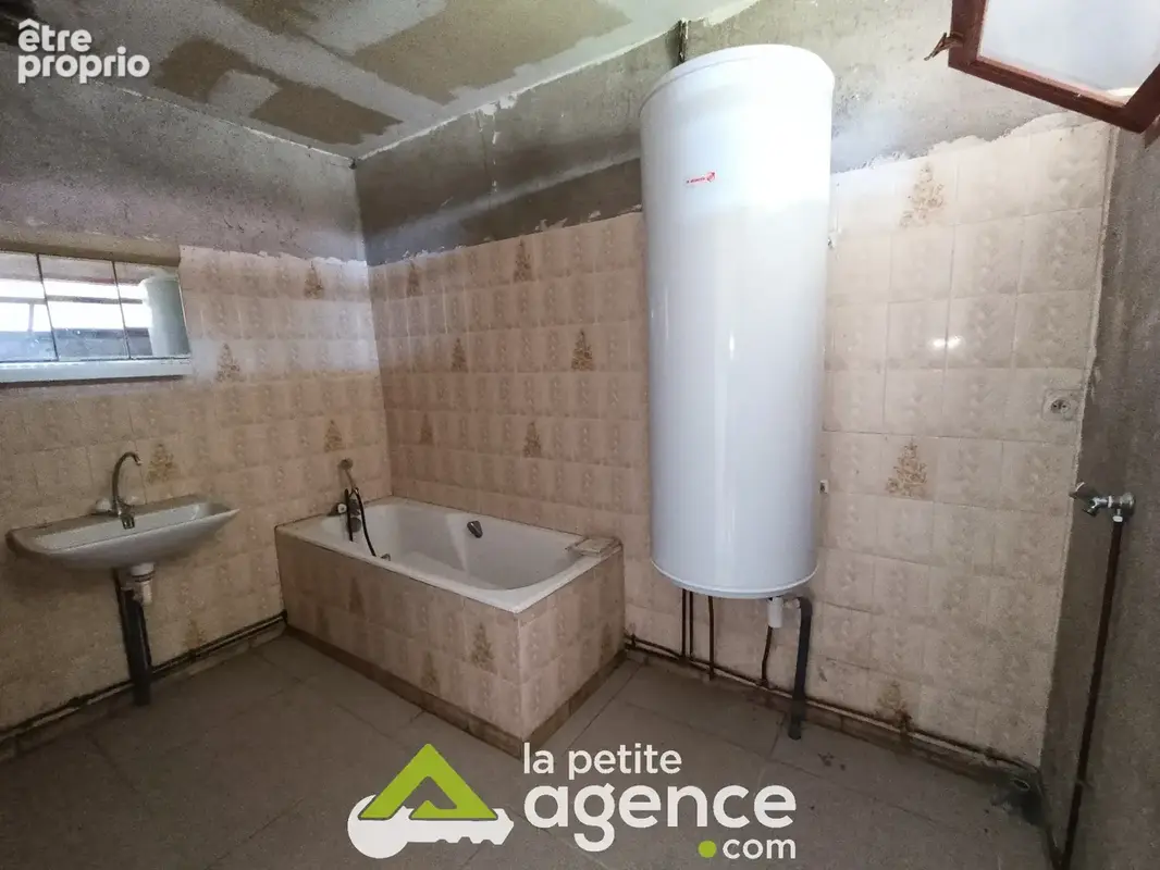 Longère sur 3500m2 - photo 22