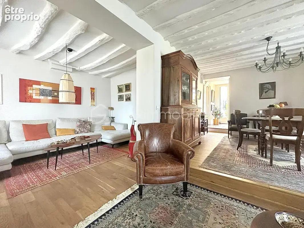 Maison 6 pièces 150 m² à vendre à Le Mesnil-Le-Roi (78600) - photo 3