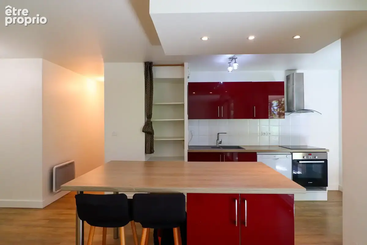APPARTEMENT T4 - 3 Chambres - 2 balcons - 2 parkings - Aucun travaux - Piscine - Au calme - photo 6