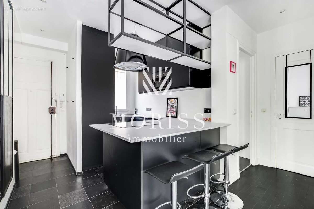 Appartement à PARIS-17E
