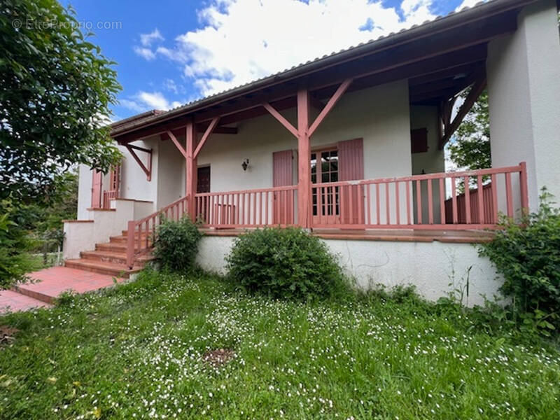 Maison à AIGUILLON