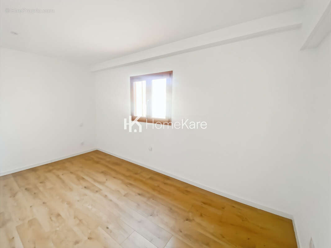 Maison 130 m² à Grenade  - photo 4