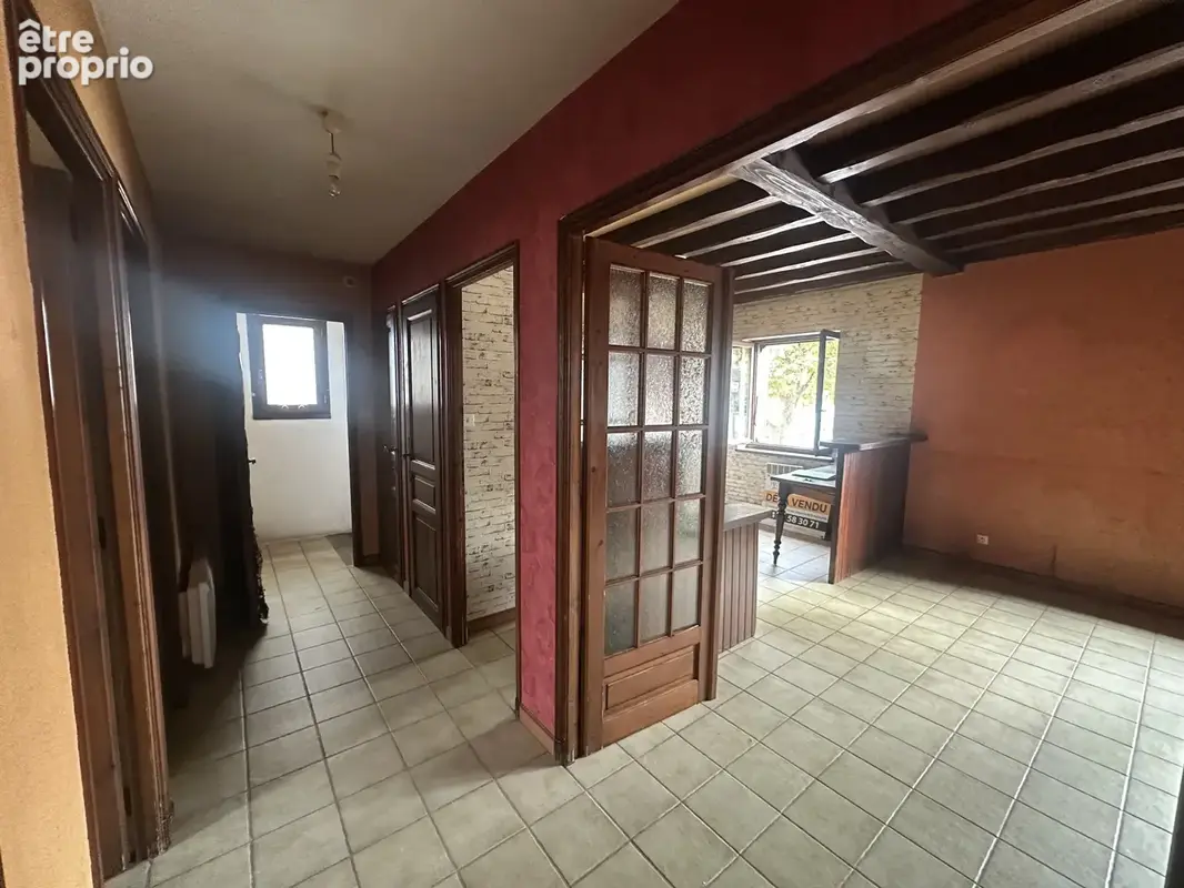 Maison de ville mitoyenne d'environ 85m2 avec terrain constructible - photo 4