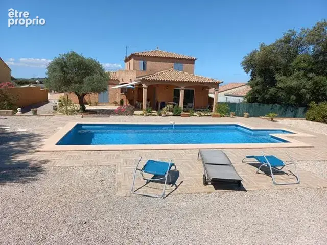 Belle villa traditionnelle type 5 sur 1300m2 de jardin avec piscine - vue degagée - photo 1
