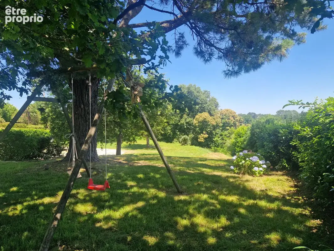 Magnifique maison avec piscine et jardin arboré - URRUGNE - photo 32