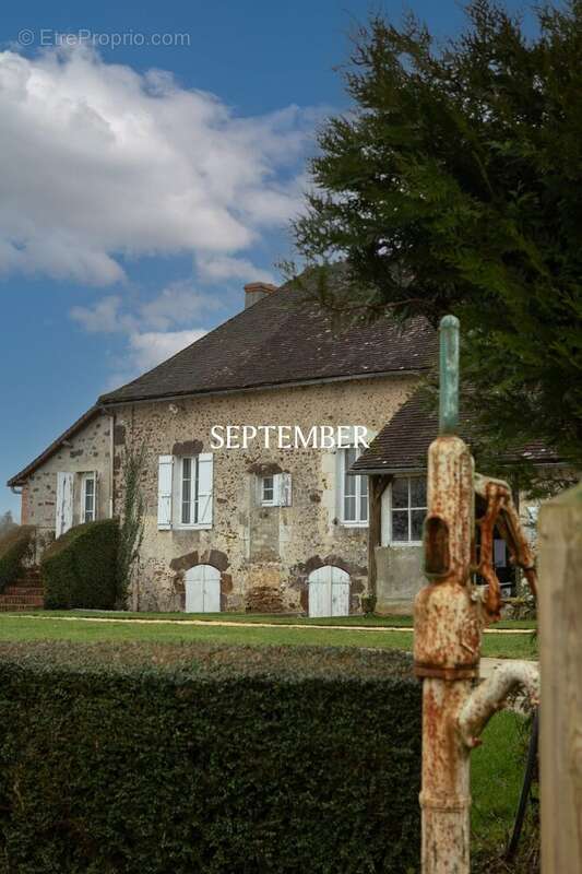 Maison à PERVENCHERES