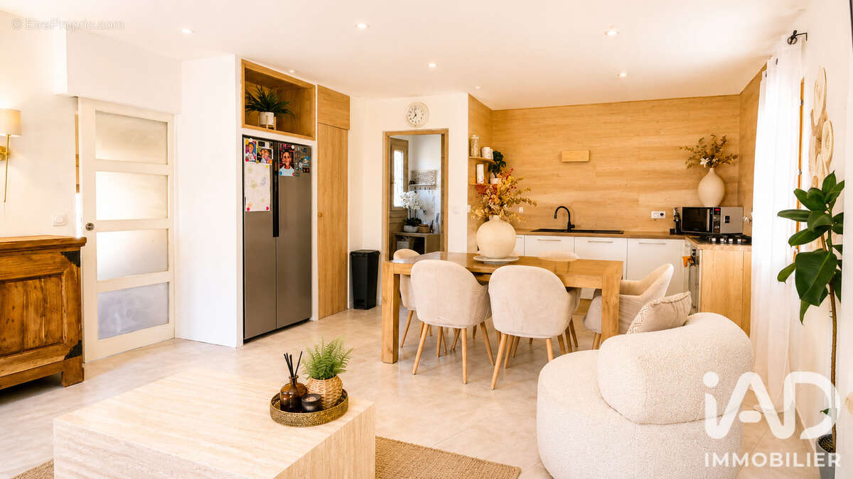 Maison 200 m² à Caromb  - photo 5
