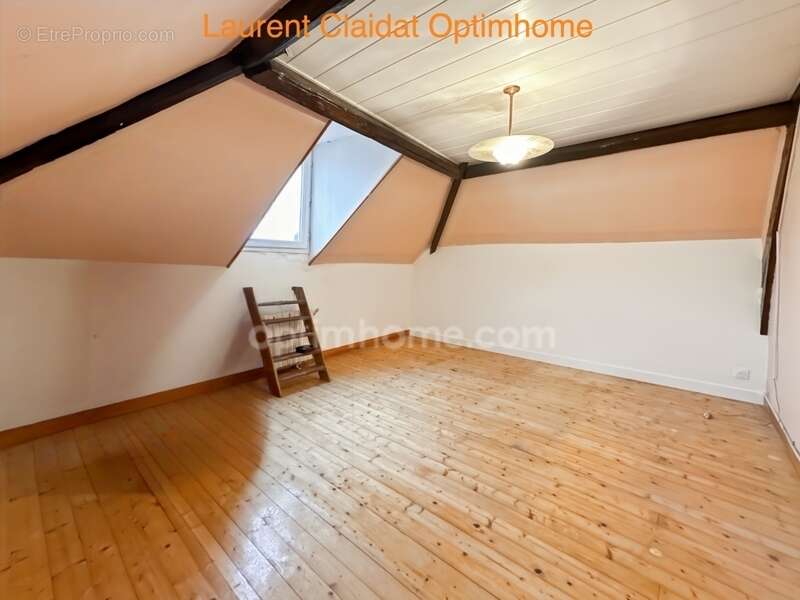 Maison à SAINT-QUENTIN