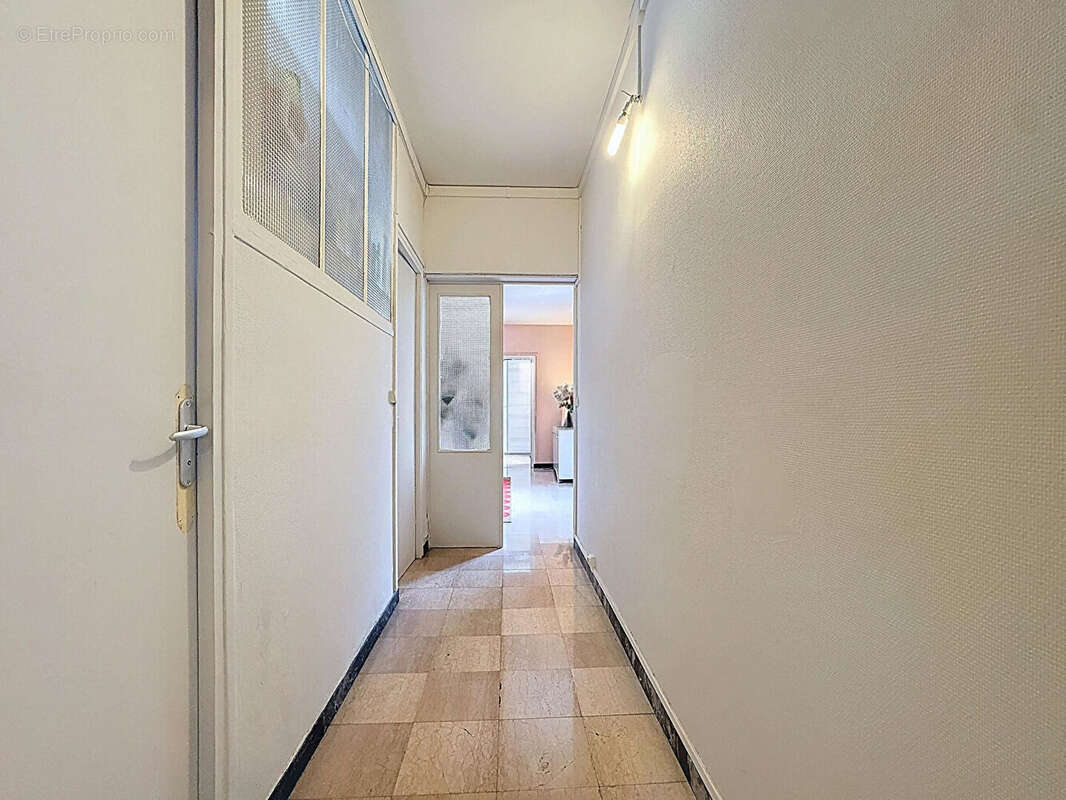 Appartement à AUBERVILLIERS