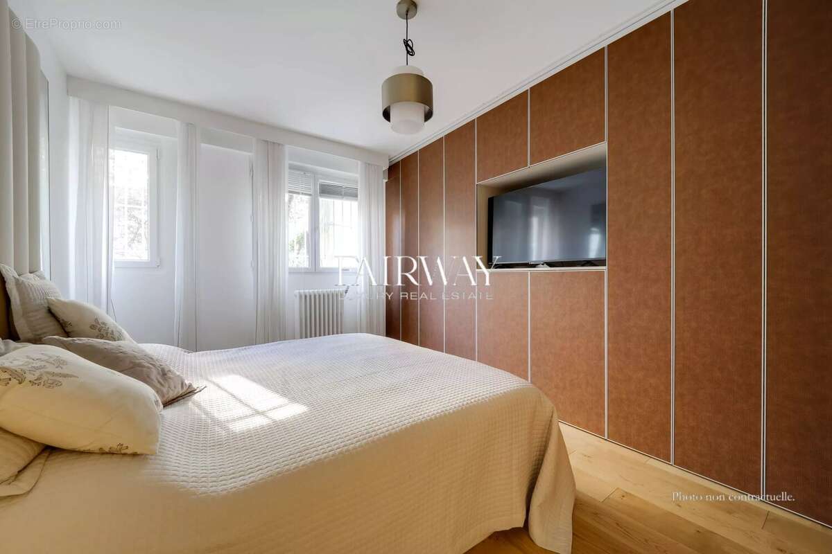 Appartement à NEUILLY-SUR-SEINE