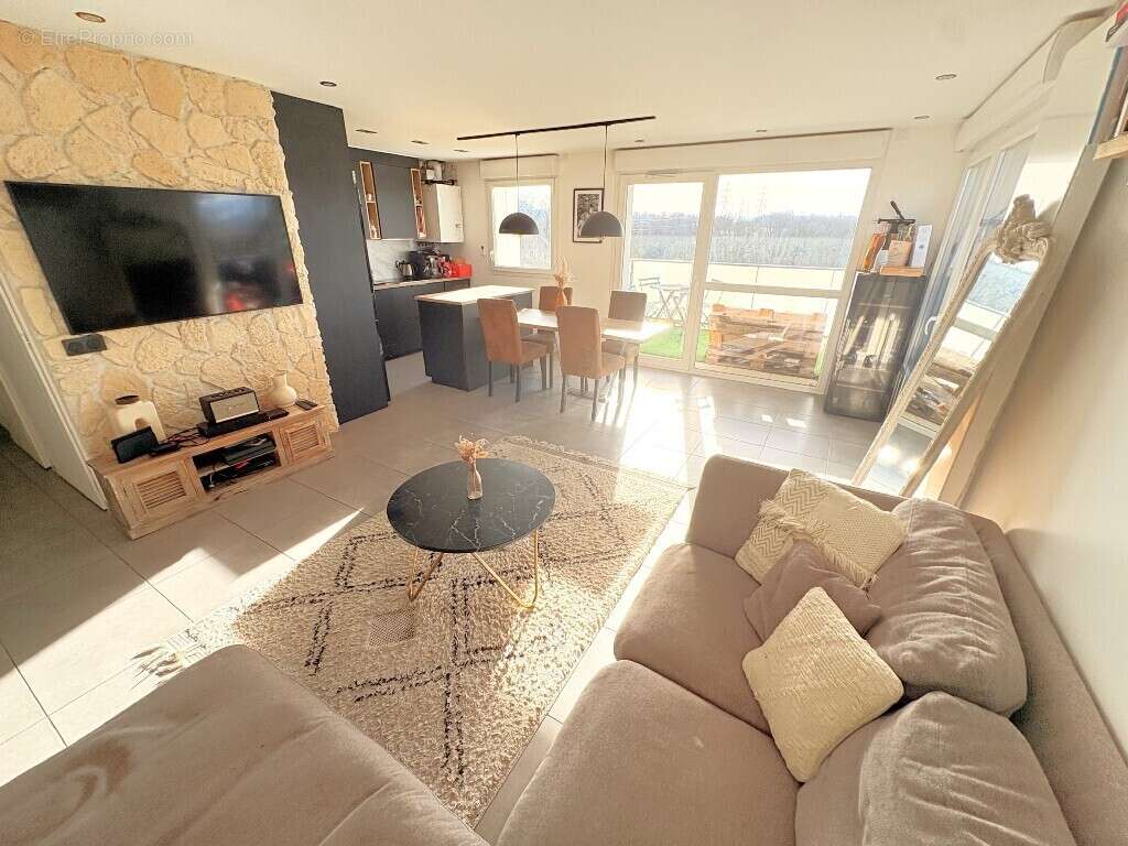 Appartement à SEYNOD