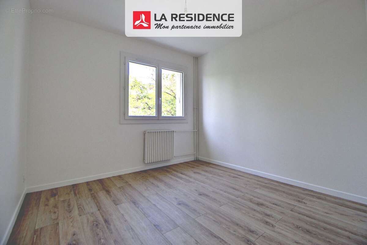Appartement à VERNEUIL-SUR-SEINE
