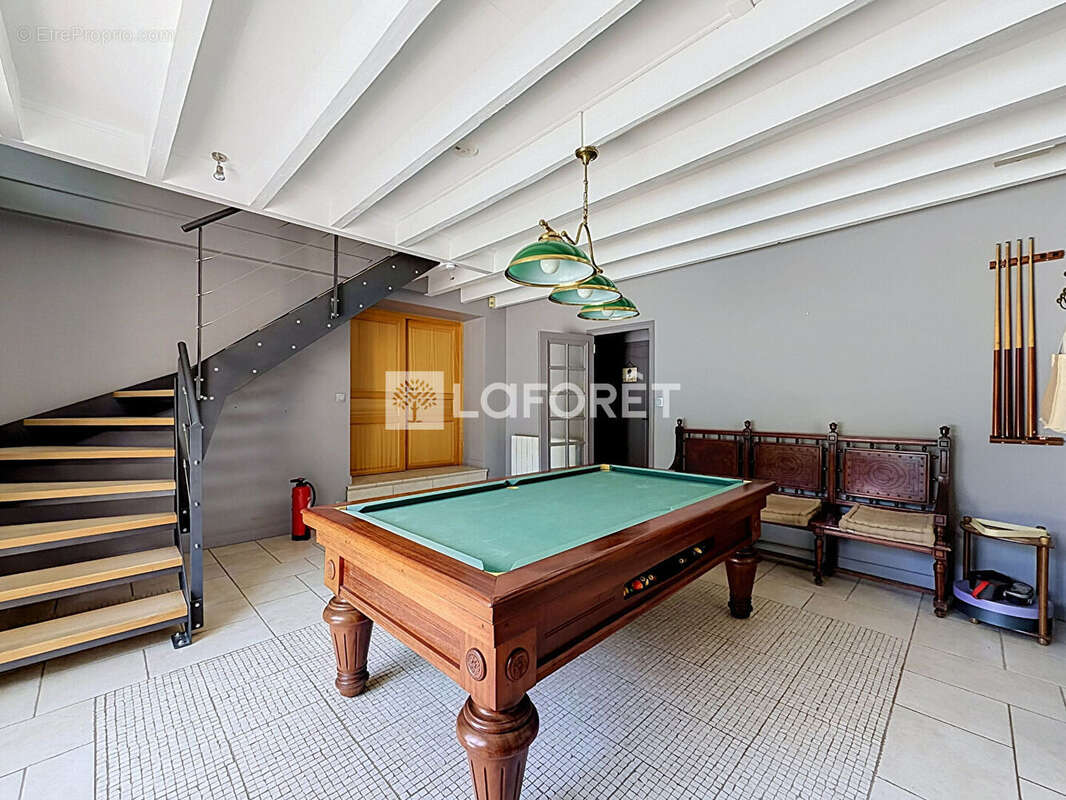 Maison à vendre Chatillon Sur Chalaronne 7 pièce(s) 260 m2 - photo 8