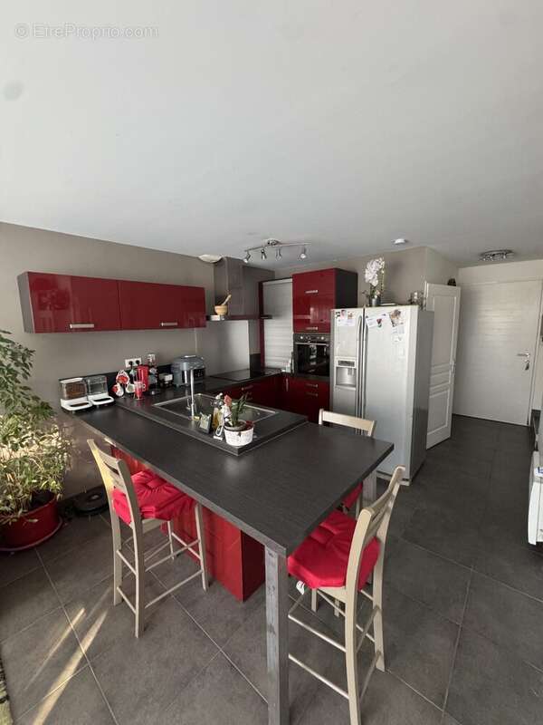 Appartement à CHATEAUNEUF-LES-MARTIGUES