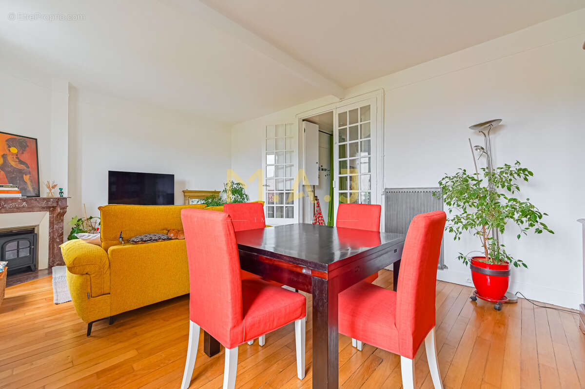 Appartement à LE PERREUX-SUR-MARNE