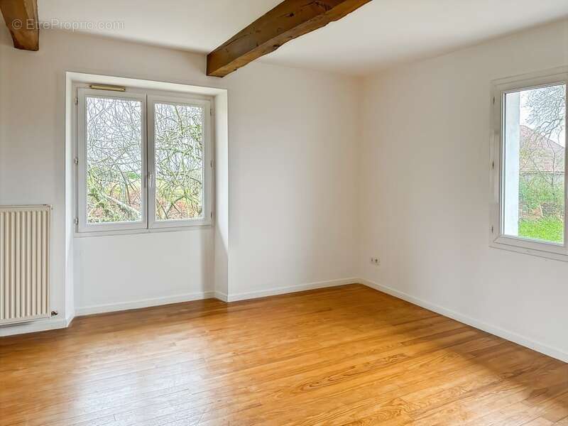 Maison à SARRAGUZAN