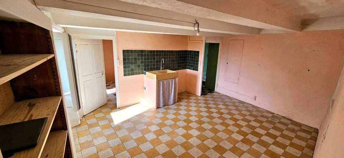 Maison de hameau avec deux appartements +  terrain, à Bargème - photo 18