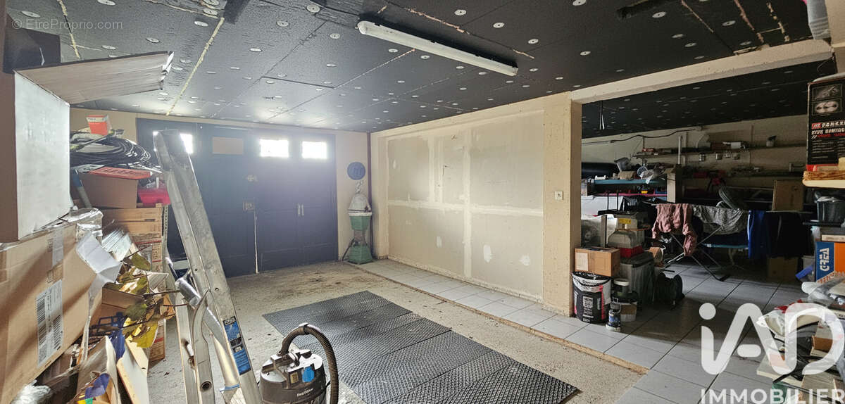 Photo 8 - Maison à MONTEREAU-FAULT-YONNE