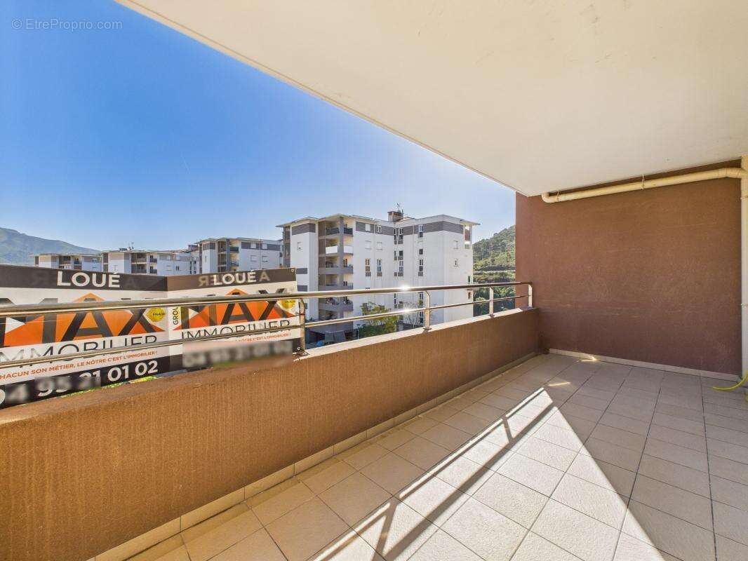 Appartement à SARROLA-CARCOPINO