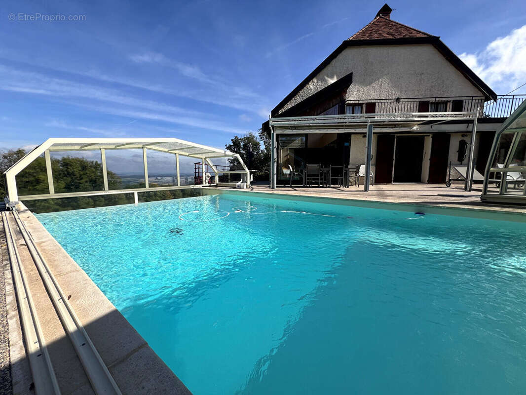 Maison à CHATILLON-LE-DUC