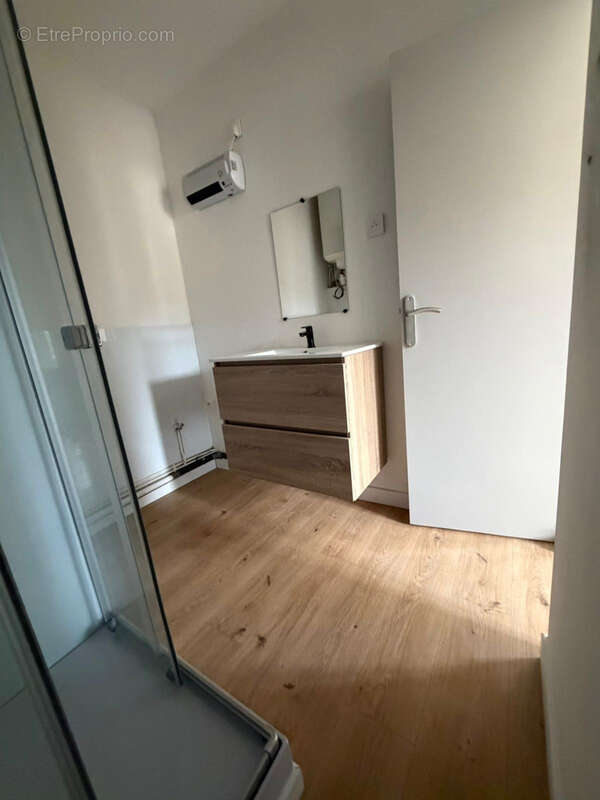 Appartement à ROQUEVAIRE