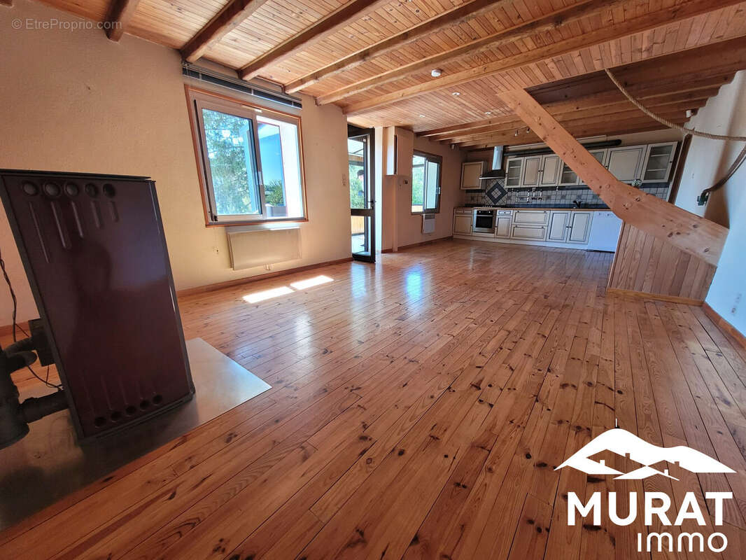 Maison 118 m² à Seychalles  - photo 3