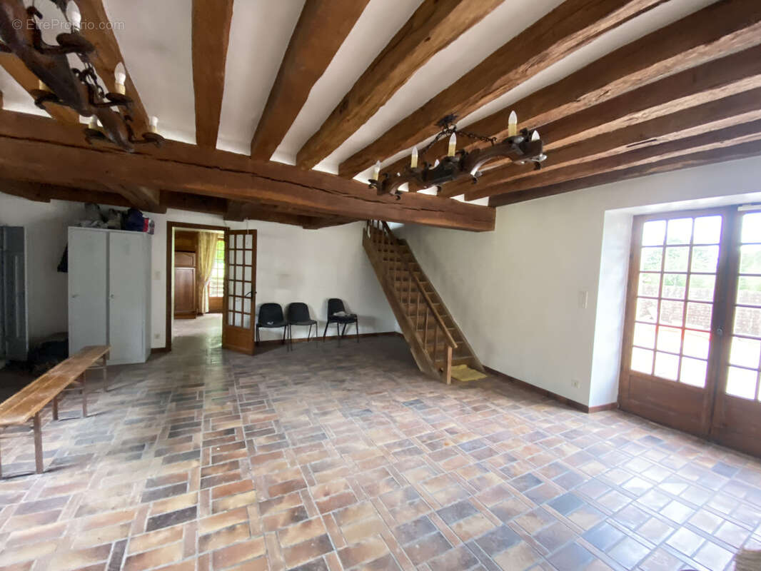 Maison à HOUDAN