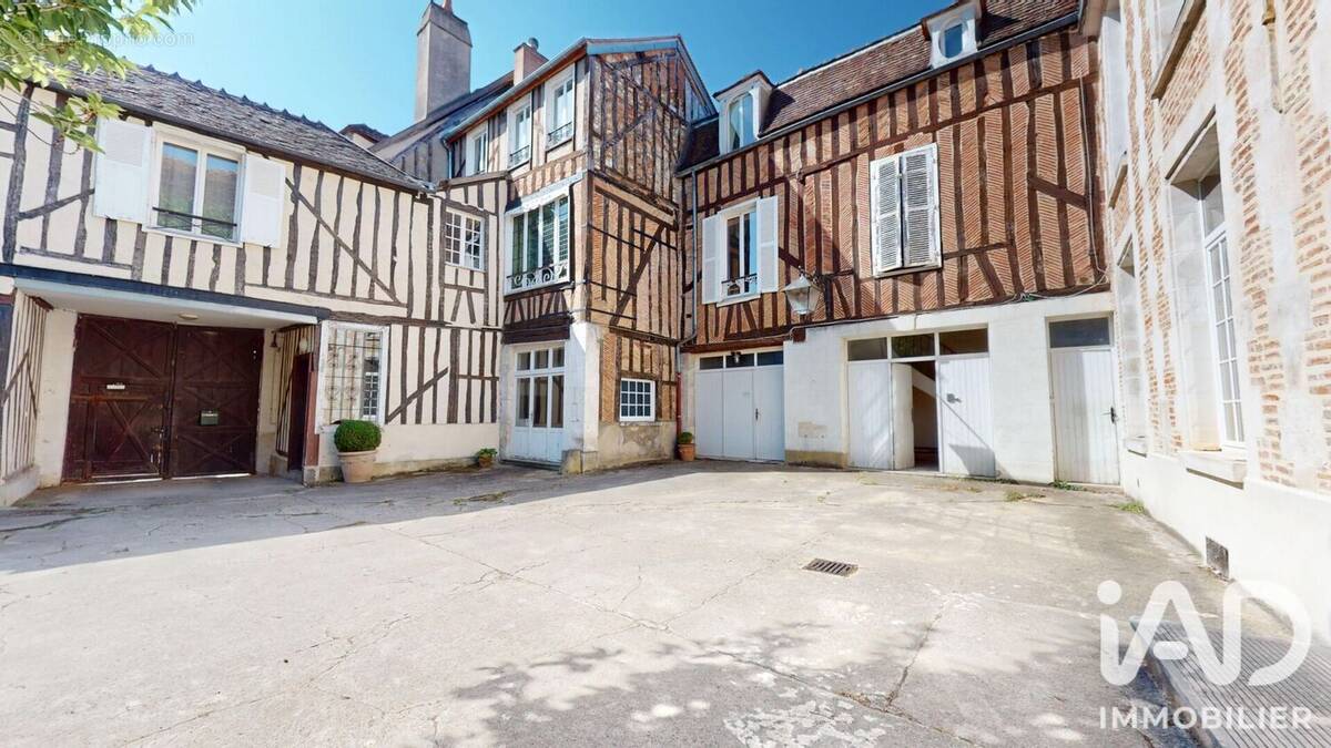 Photo 1 - Appartement à AUXERRE