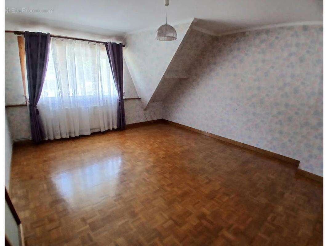 Maison 156 m² à Quoeux-Haut-Mainil  - photo 8