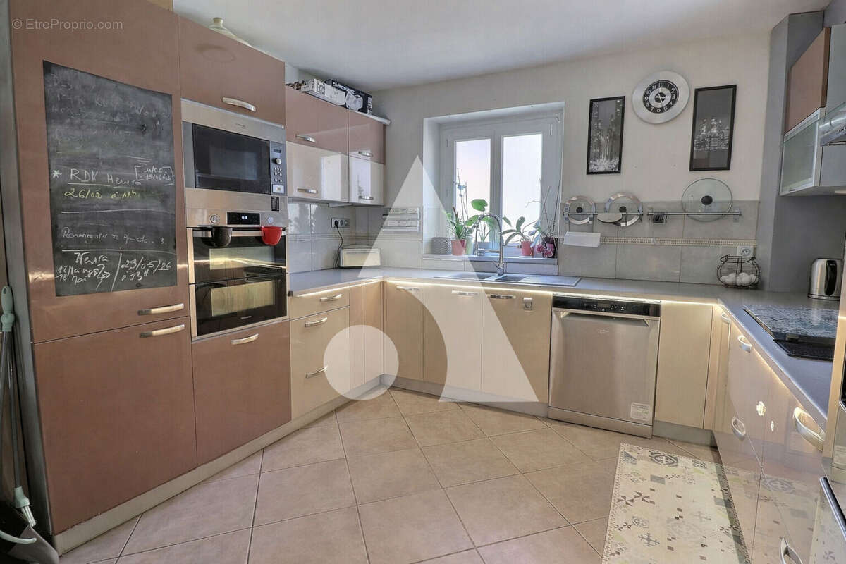 Maison à MERY-SUR-OISE