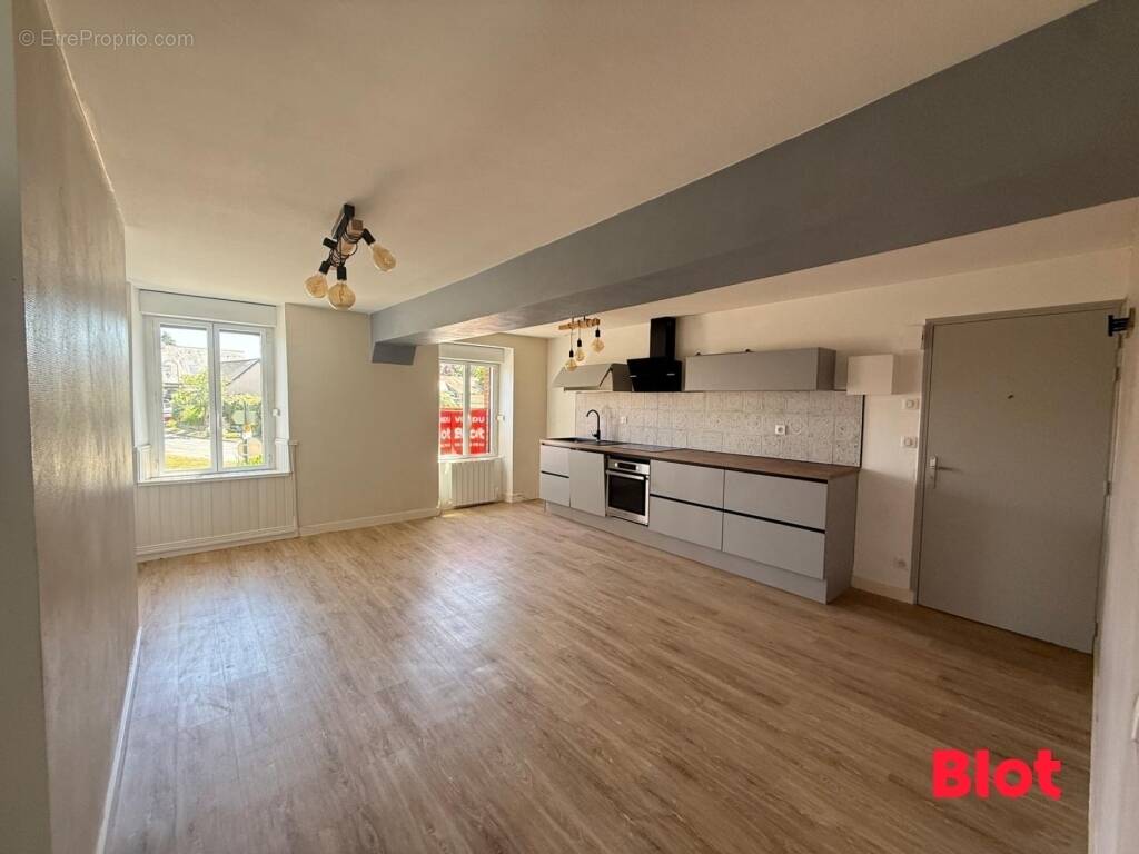 Appartement à CORPS-NUDS