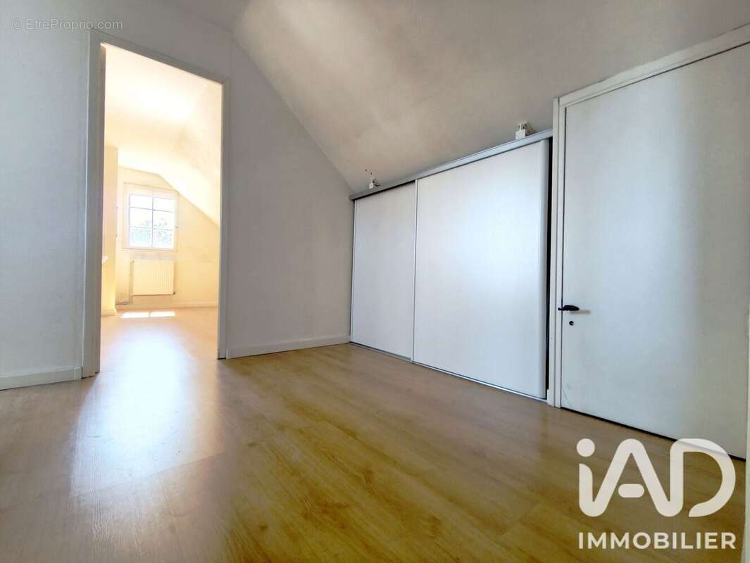 Maison 135 m² à Montry  - photo 8