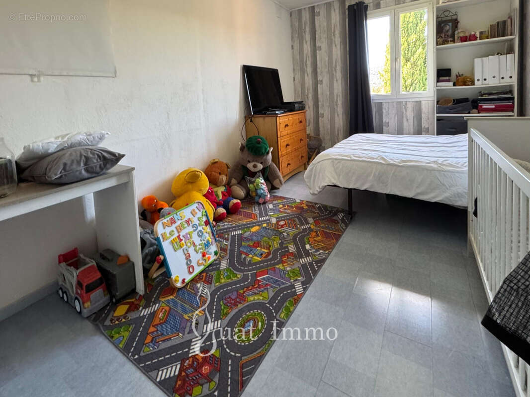 VILLA 6 PIECES  187 m2   Manosque (04100) - photo 10