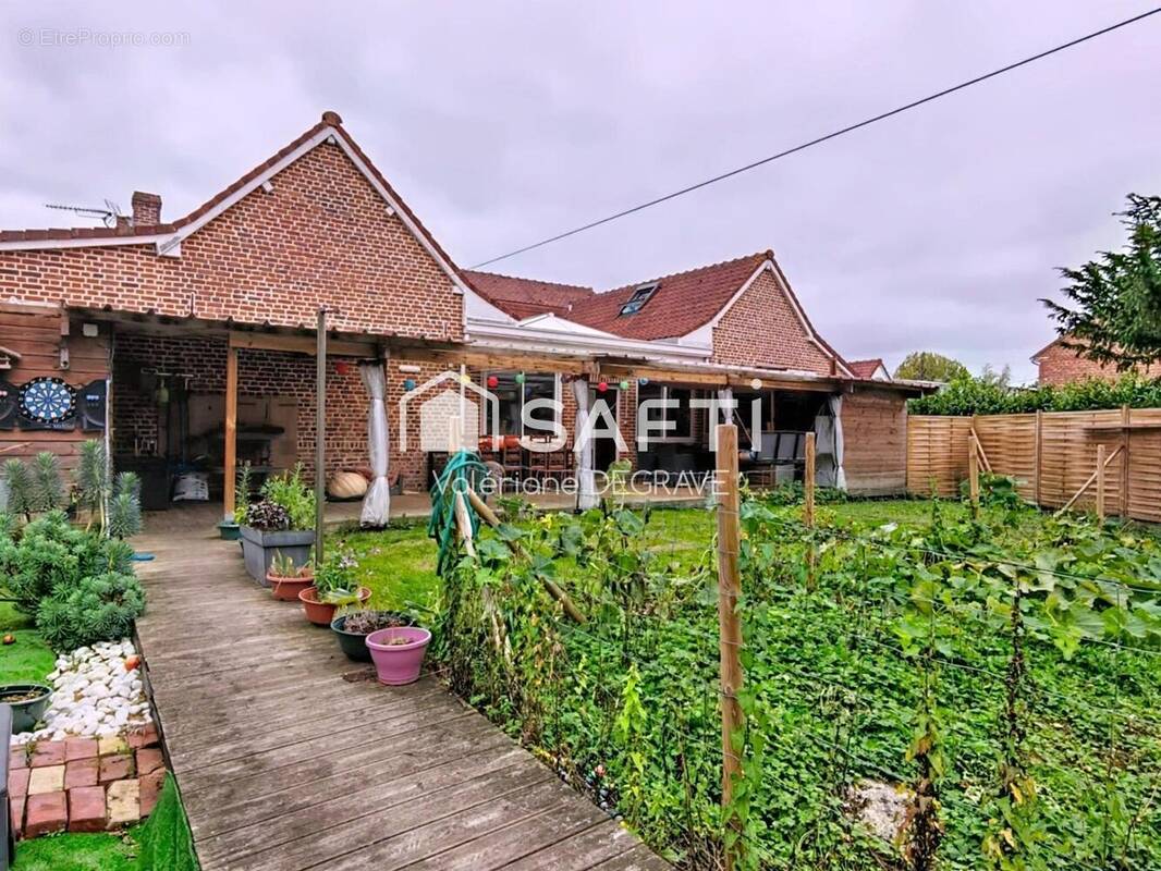 Photo 1 - Maison à LA COUTURE