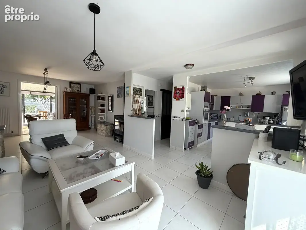 Maison traditionnelle   4 chambres - Bourg PETIT-MARS - photo 6