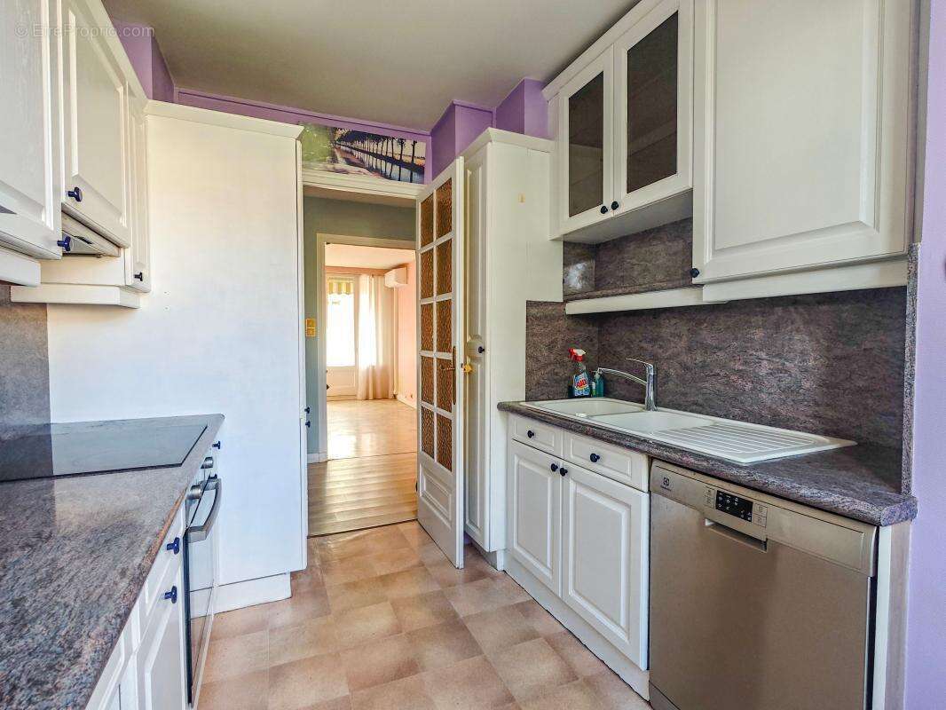 Appartement à LYON-8E