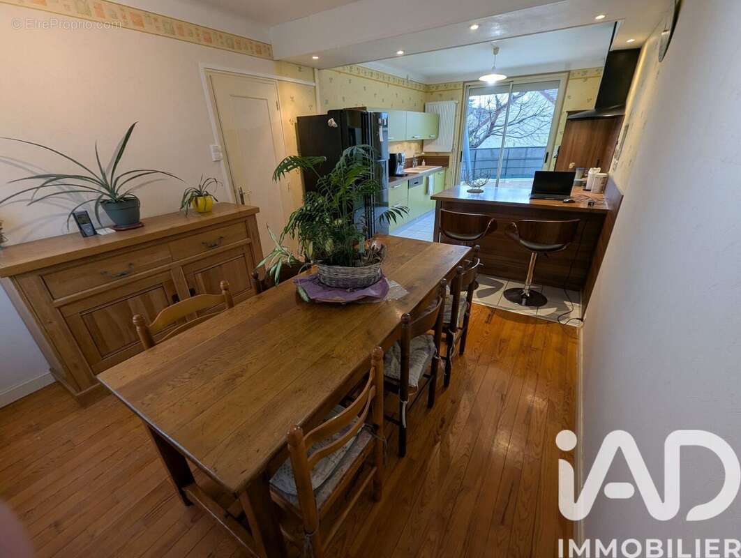 Photo 8 - Maison à CHAMPS-SUR-YONNE