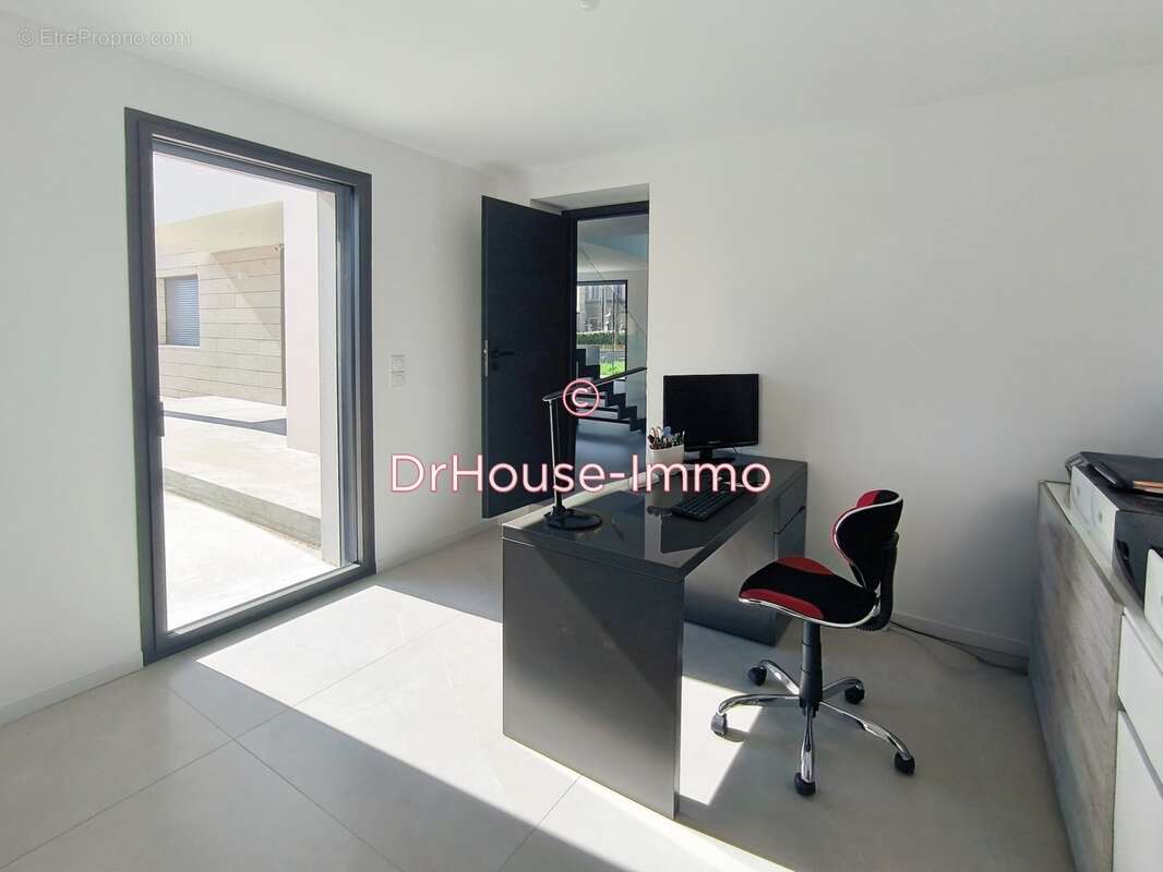 Maison à SAINT-LAURENT-SUR-SAONE