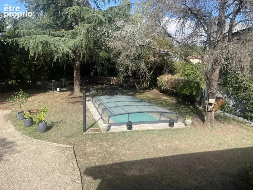 GRANDE MAISON proche centre ville avec PISCINE. - photo 15