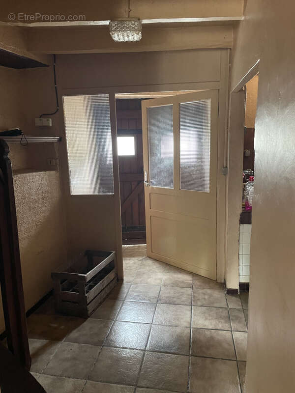 Maison a rénover  entre NIORT et MAUZE SUR LE MIGNON 100m2 environ avec jardin - photo 5