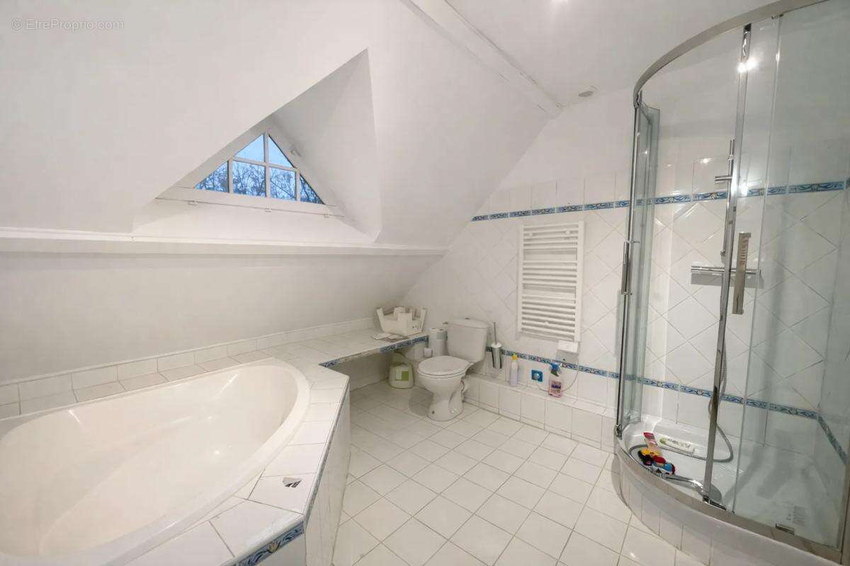 Maison à ROSNY-SUR-SEINE