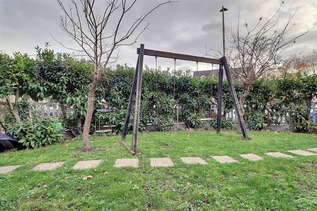 Maison à SAINT-DENIS