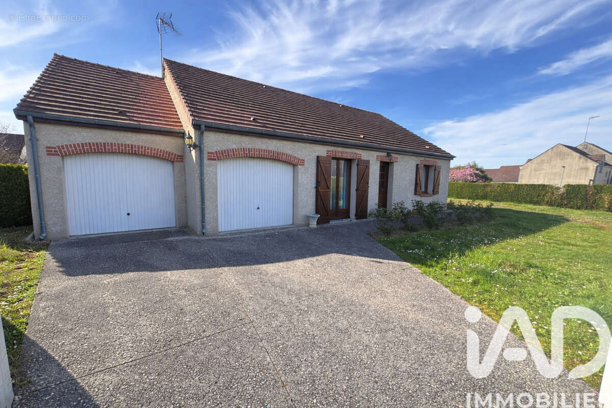 Photo 1 - Maison à SULLY-SUR-LOIRE
