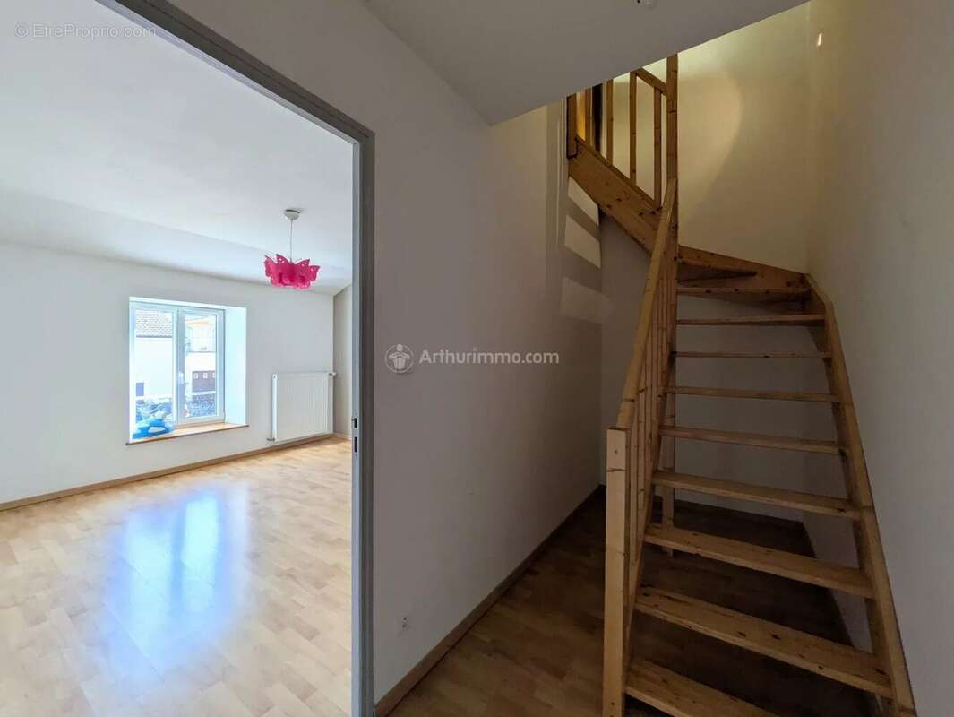 Maison à CHATENOIS